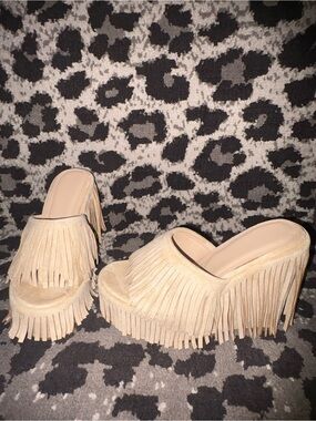 Fringe wedges.
